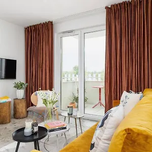 Apartament With Balcony, Private Parking - Bagry - Goszczynskiego 1, Kraków